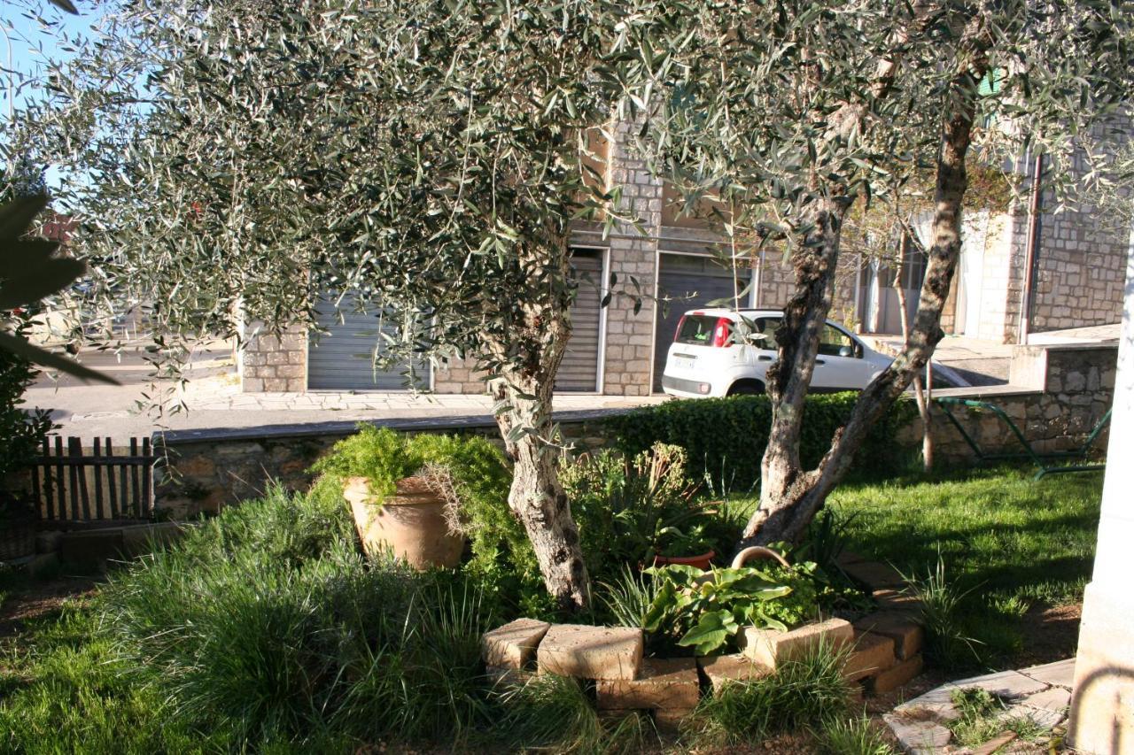 La Taverna di Sophie Serre Di Rapolano Esterno foto